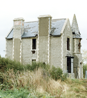 Derelict farm building at Stanley Farm in 1996